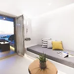 Adel Private