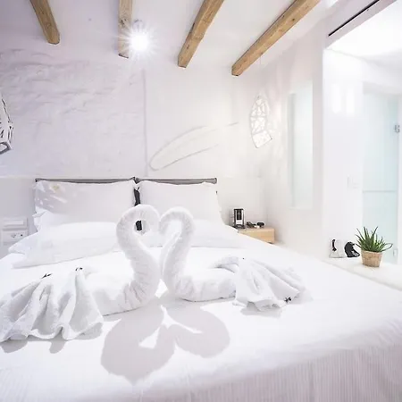 Adel Private Hotel 4*