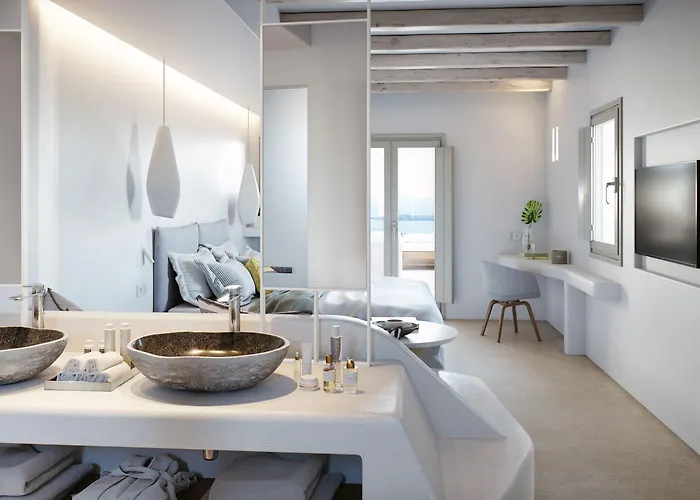 Adel Private 4* Mykonos Town